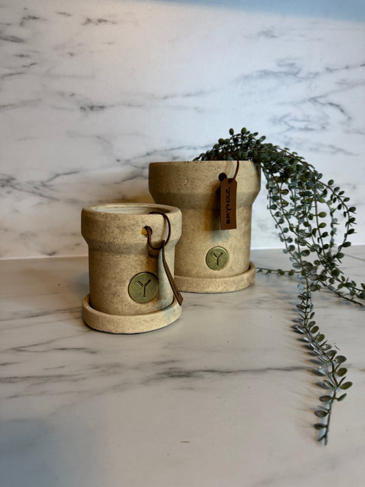Bloempotten met leren label beige